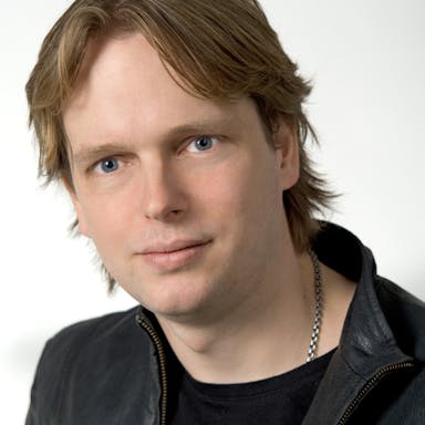 portrait-casual-square.jpg