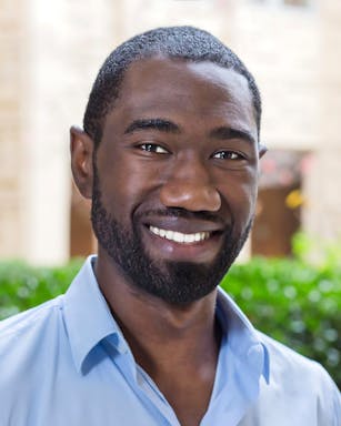 headshot JB - Joël Babdor.jpg