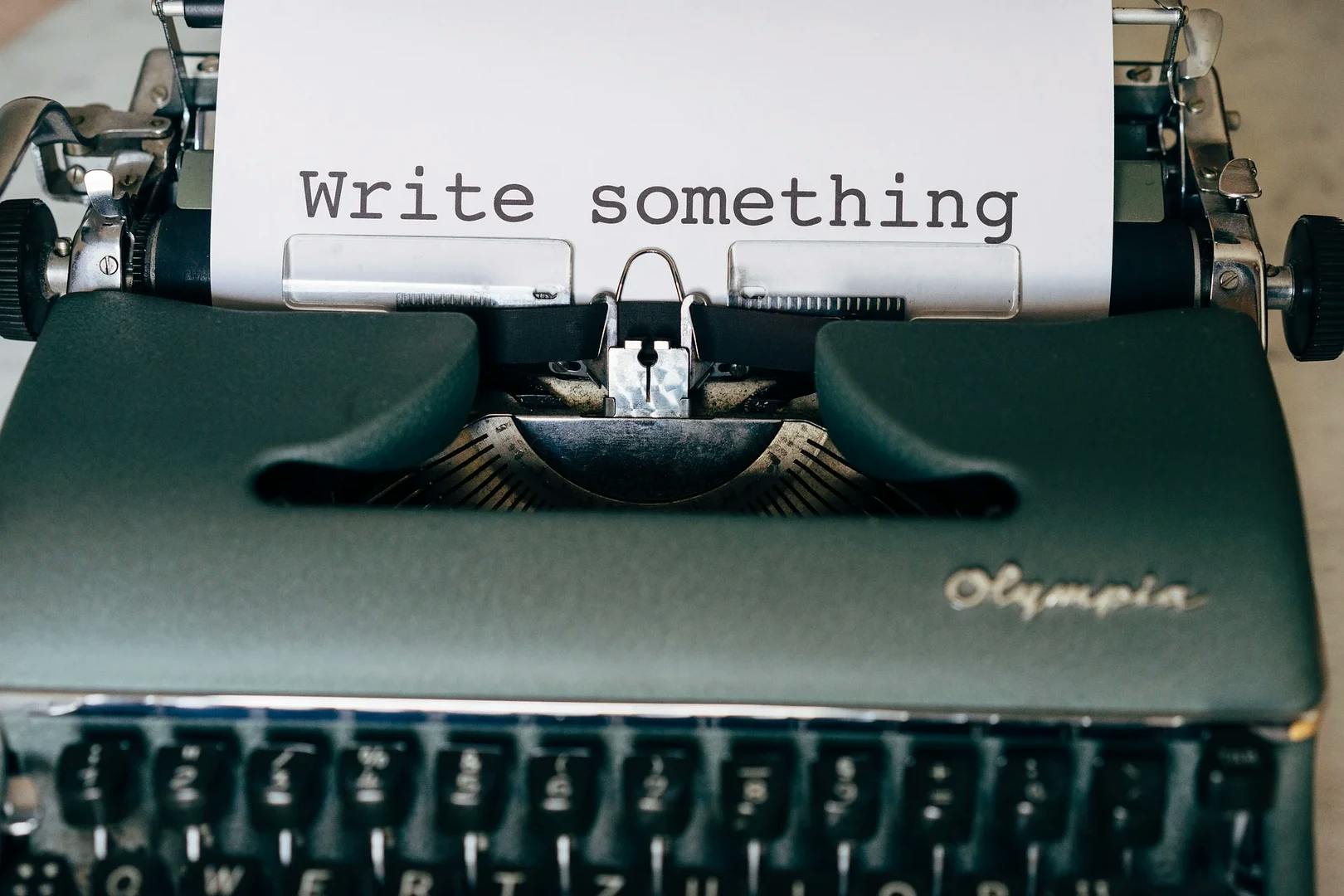 write-5243230_1920.jpg