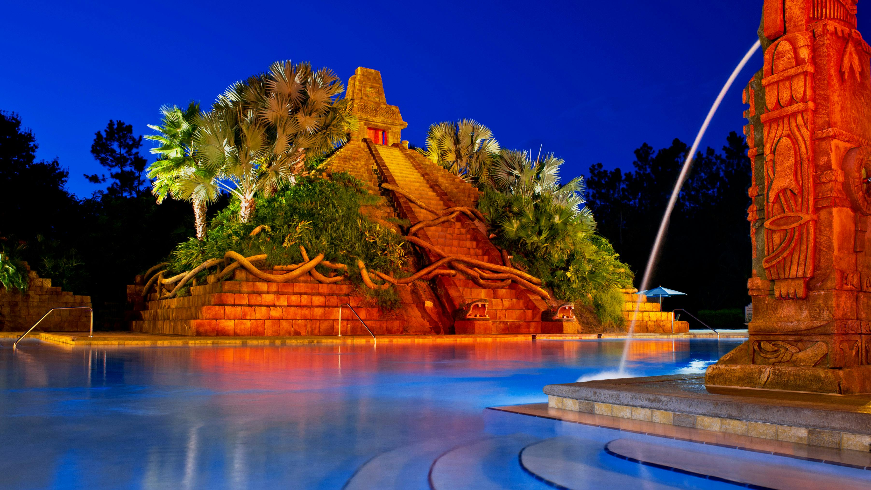 Coronado_Springs_pool_night.jpg