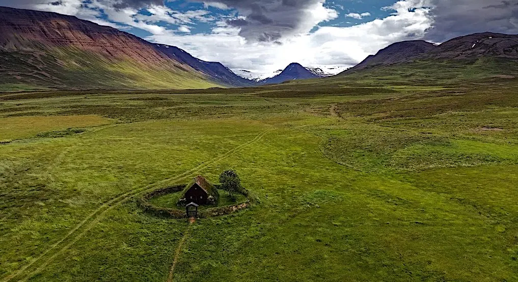 16 sept 06 Grafarkirkja.jpeg