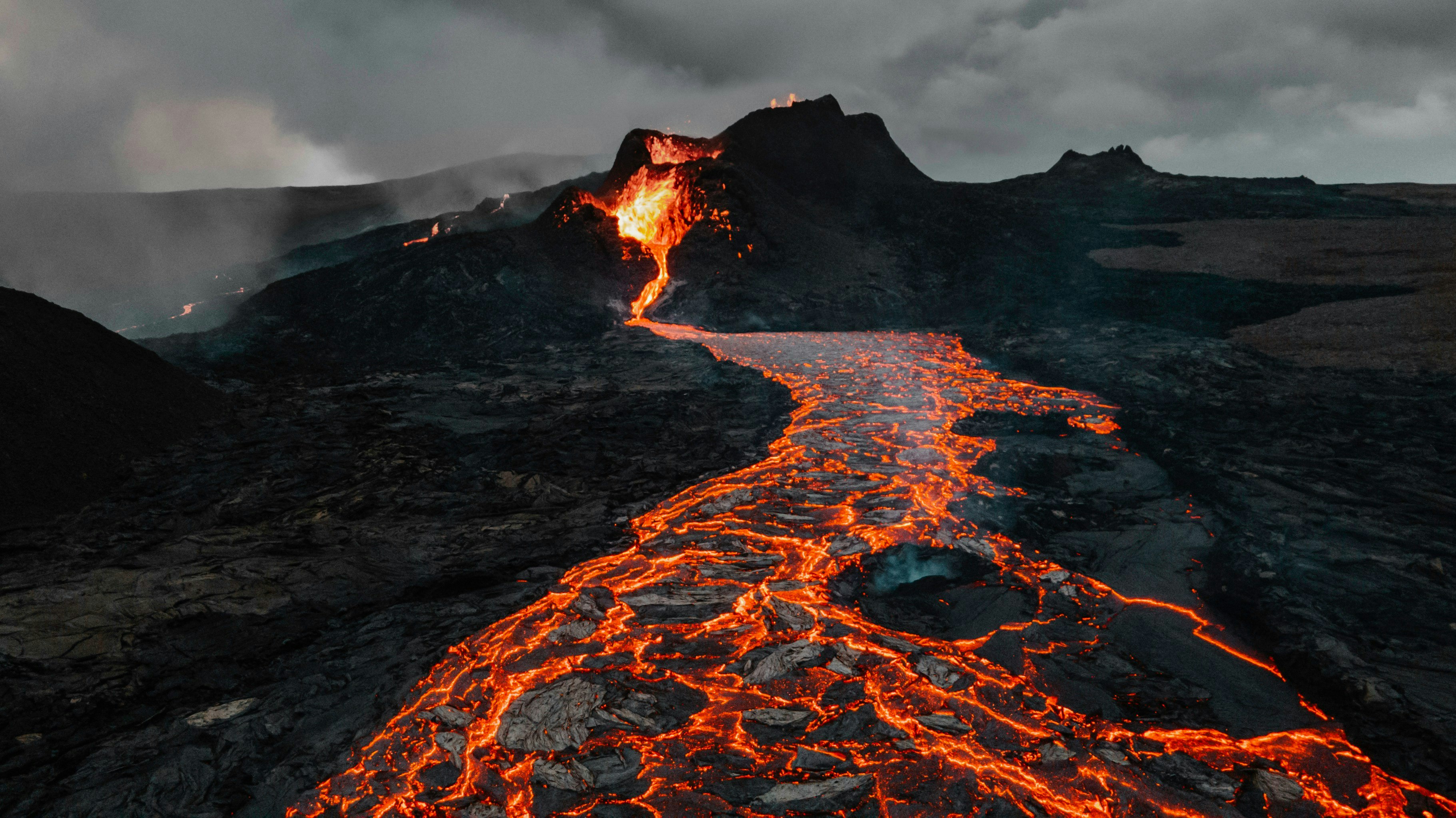 unsplash_volcano.jpg