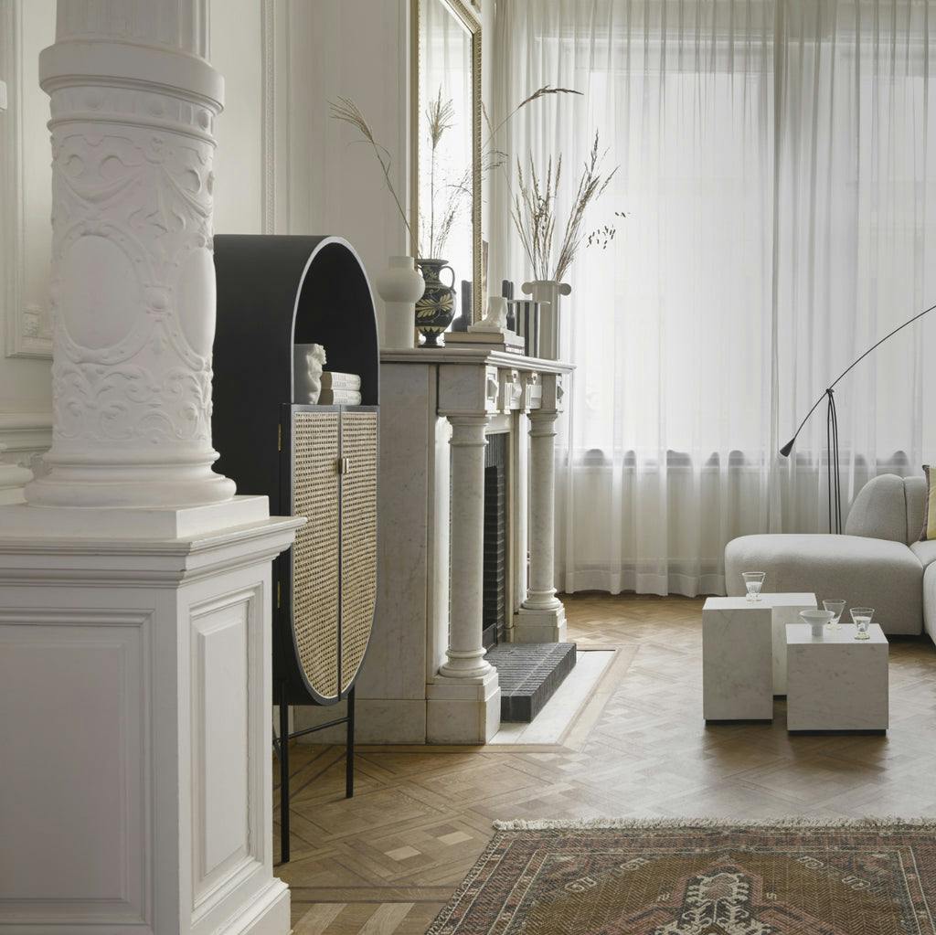 Tủ mây vòm màu đen