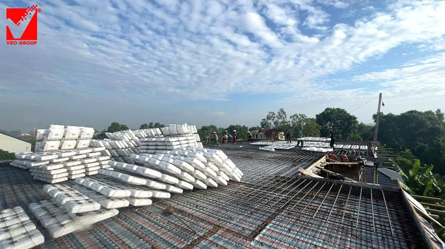 thi-cong-tang-2-cong-trinh-van-trong-tai-bac-giang (2).jpg