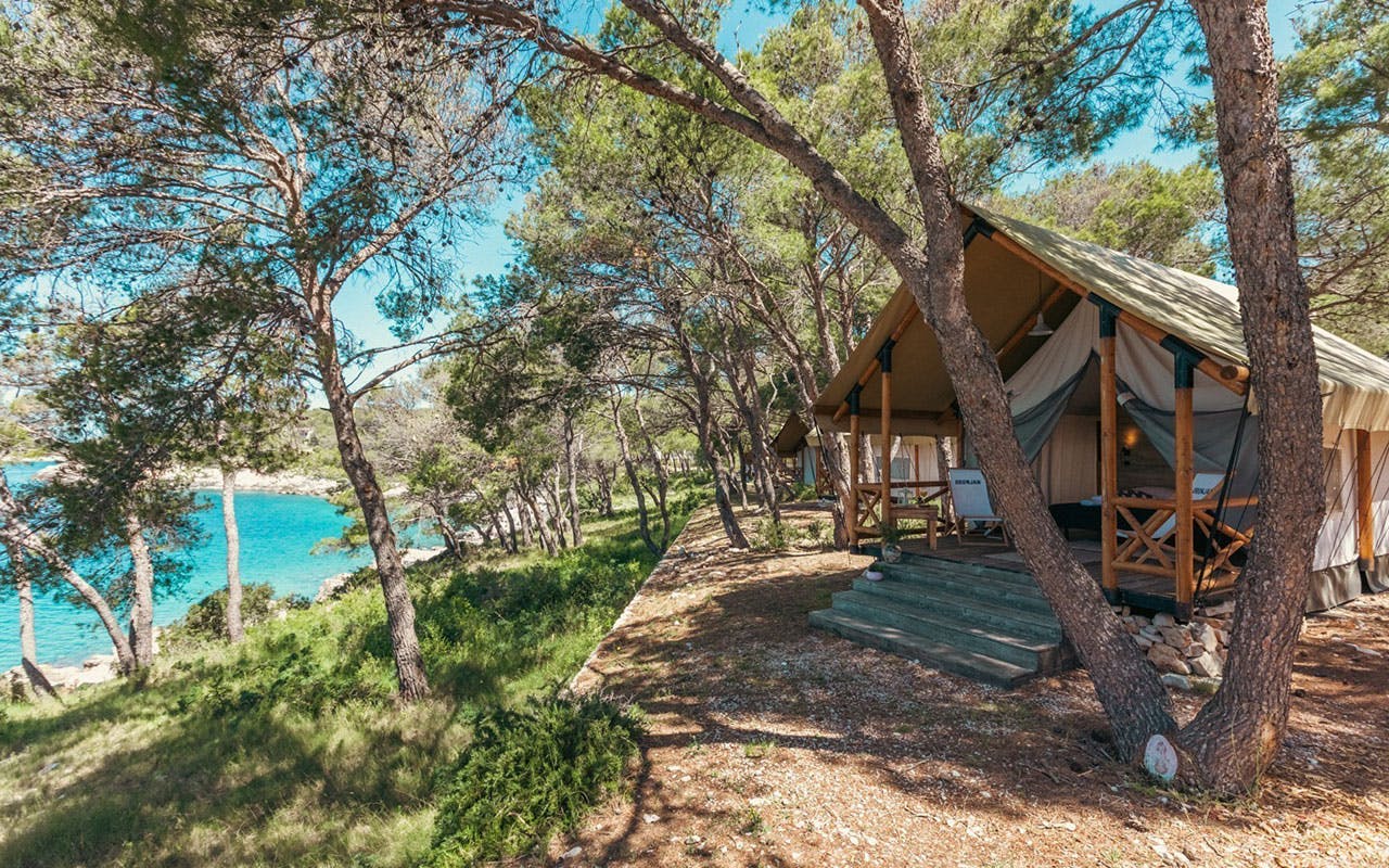 hotel8.jpg