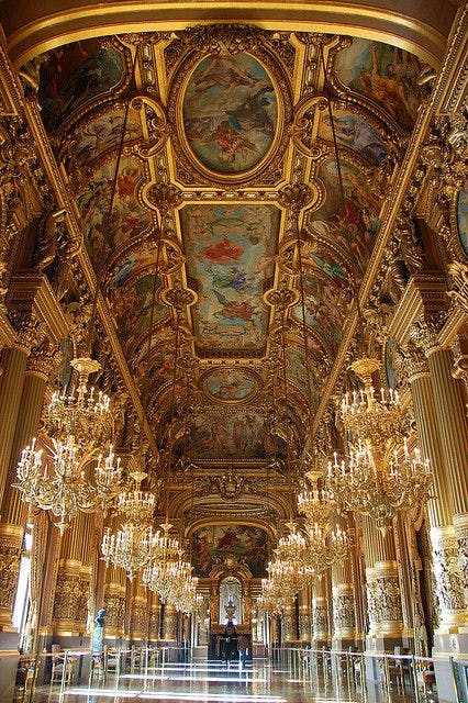 grand foyer opera garnier.jpg