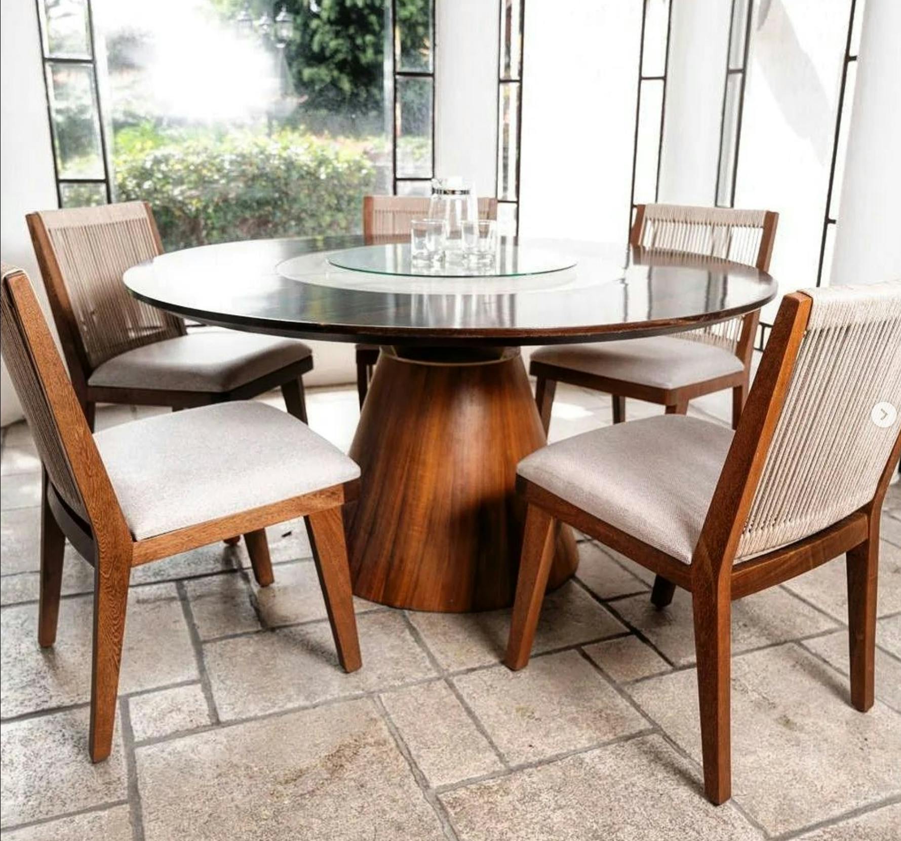 kaia dining chair.PNG