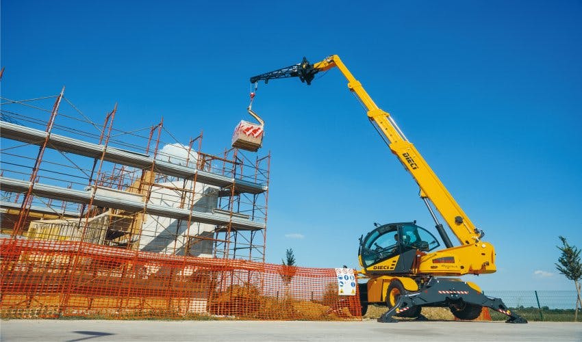 Rotating Telehandler Specialists.jpg