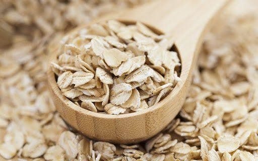 Mặt nạ trị mụn trứng cá từ yến mạch