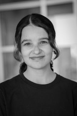 January Headshots-8.jpg