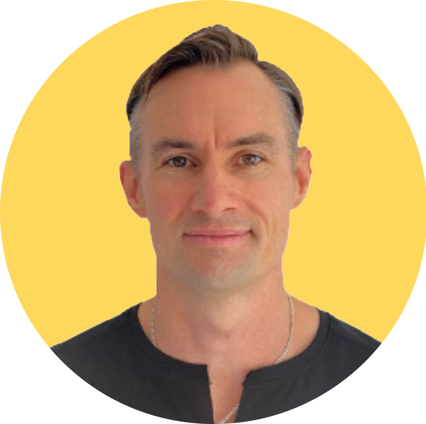 Mark Reynolds Circle Yellow.png