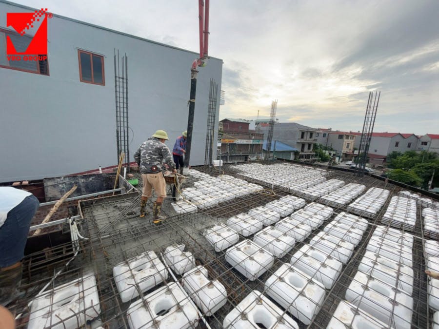 thi-cong-san-phang-vro-cong-trinh-quang-phu-bac-giang (8).jpg