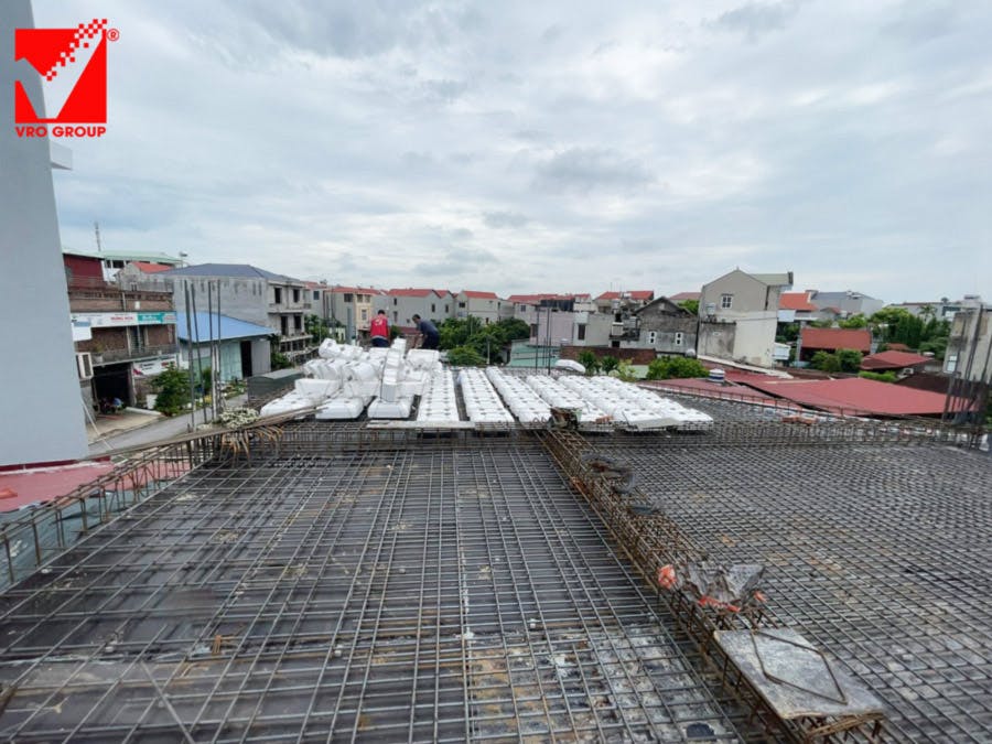 thi-cong-san-phang-vro-cong-trinh-quang-phu-bac-giang (1).jpg