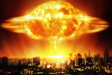 nuclear-explosion-over-city.jpg