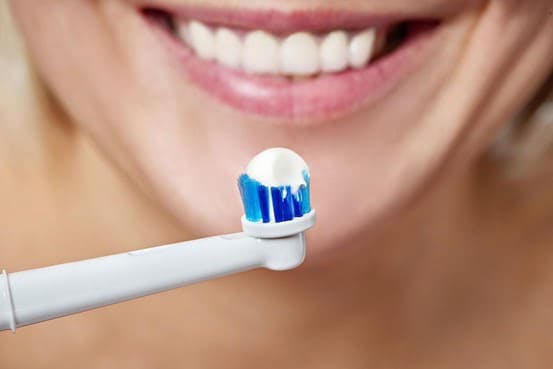 bọc răng sứ không kim loại giá bao nhiêu