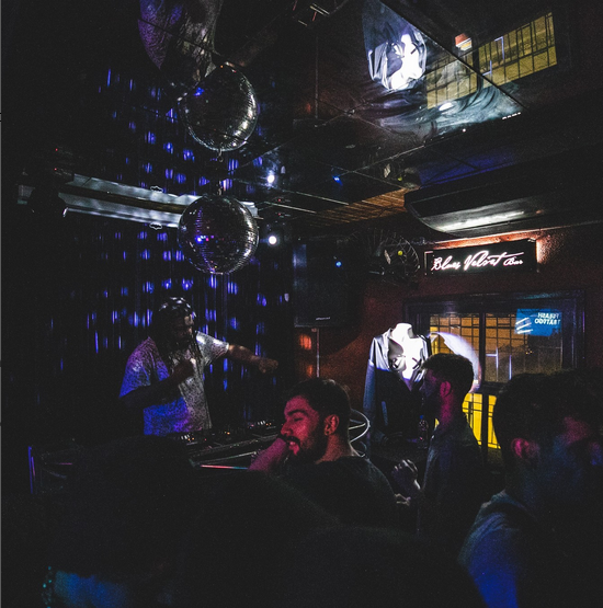 Screenshot 2023-09-14 at 12-35-08 BLUES VELVET BAR (@bluesvelvetbar) • Fotos e vídeos do Instagram.png