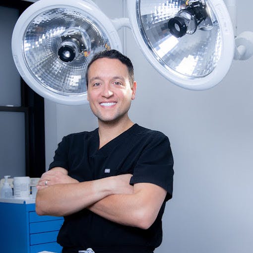 Dr-David-Shokrian-in-operating-room.jpg