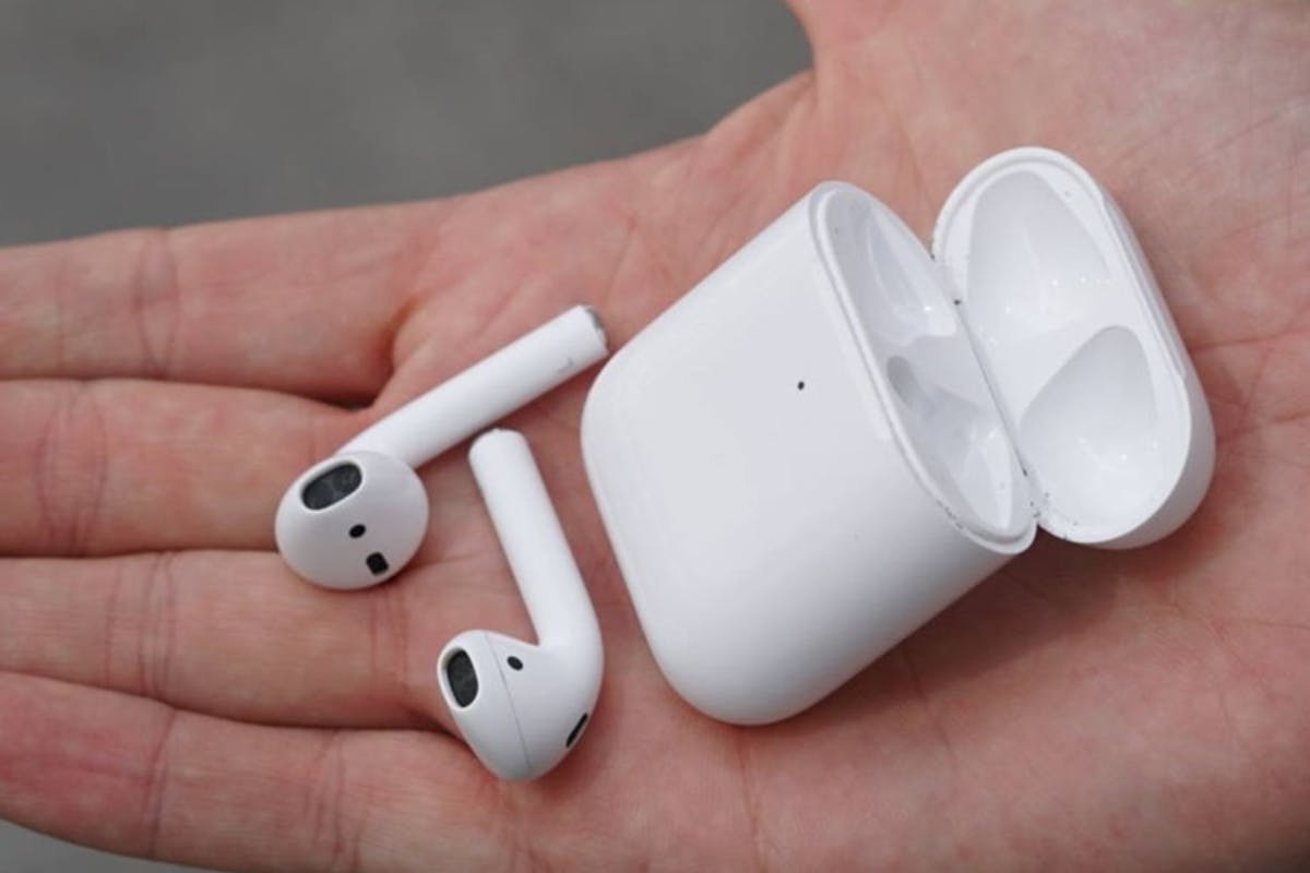 thay-pin-tai-nghe-airpods-1-3.png