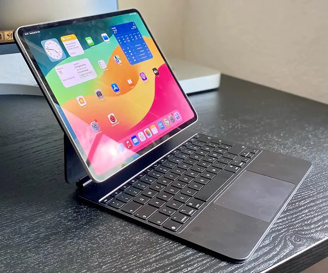 Apple Magic Keyboard Case.jpg