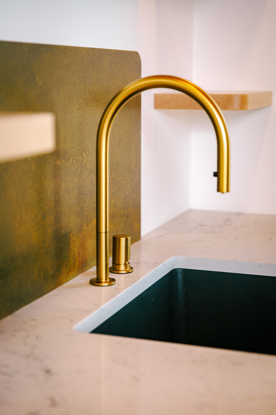 241220_APOTHECARY STAGE DAY-119.png