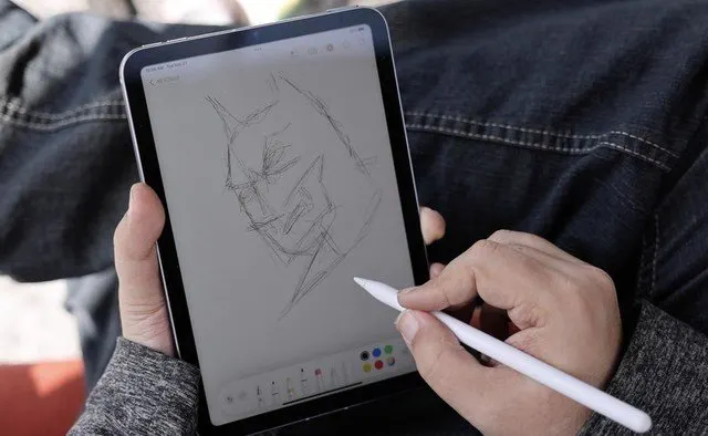 ipad-mini-7-for-drawing.jpg