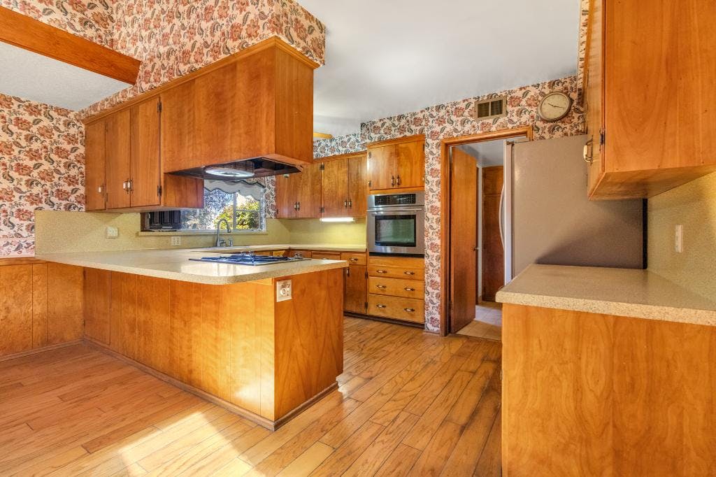 kitchen_diningroom.jpg