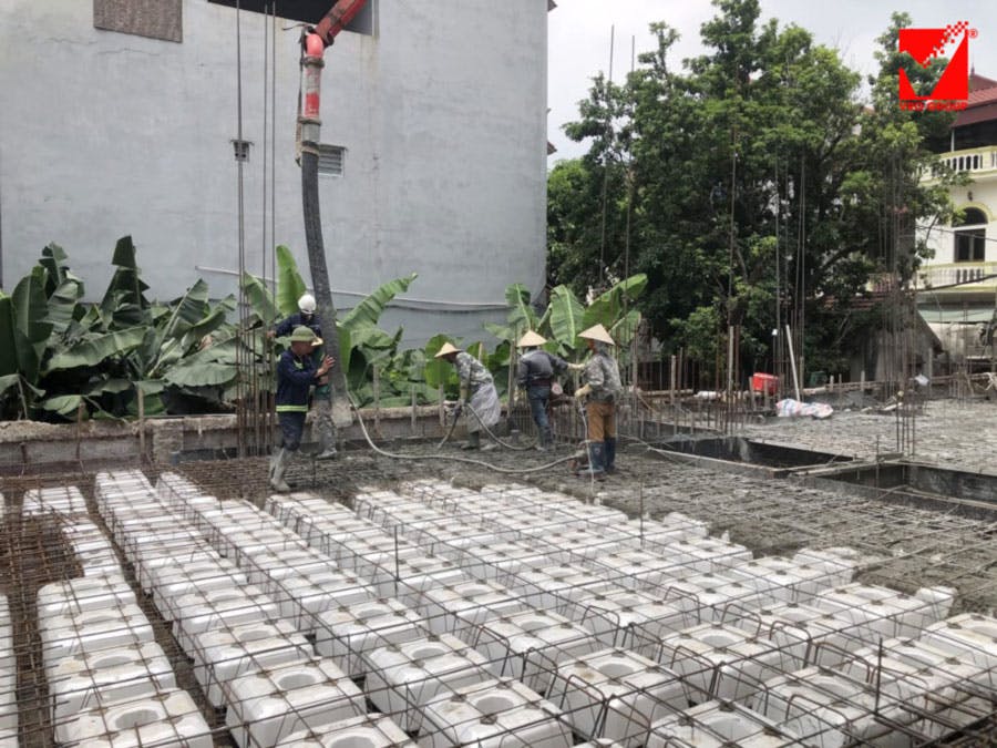 thi-cong-san-xop-cong-trinh-duc-son-dan-phuong (7).JPG