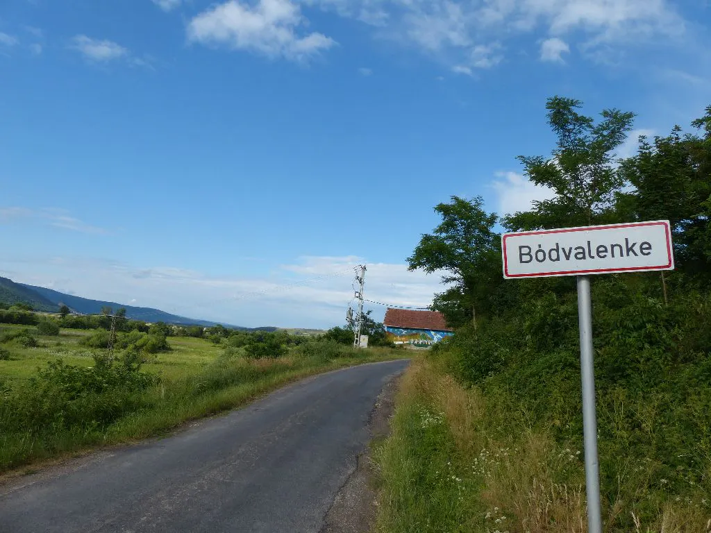 Tábla-kicsi.jpg