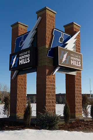 HUNTING HILLS V DAY.jpg