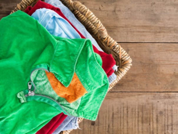 Wskazówki dotyczące usuwania pleśni z ubrań, które są czyste, szybkie i jasne jak nowe