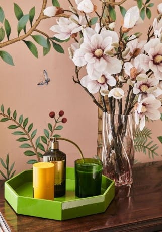 1333130_vasedivineinterventionpinkvase44930542502201770xcropcenter.jpg