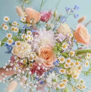 pastel bouquet with wildflowers.png