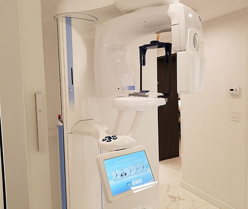 nyc-dental-implant-specialist-Manhattan-implants-center-8.jpg