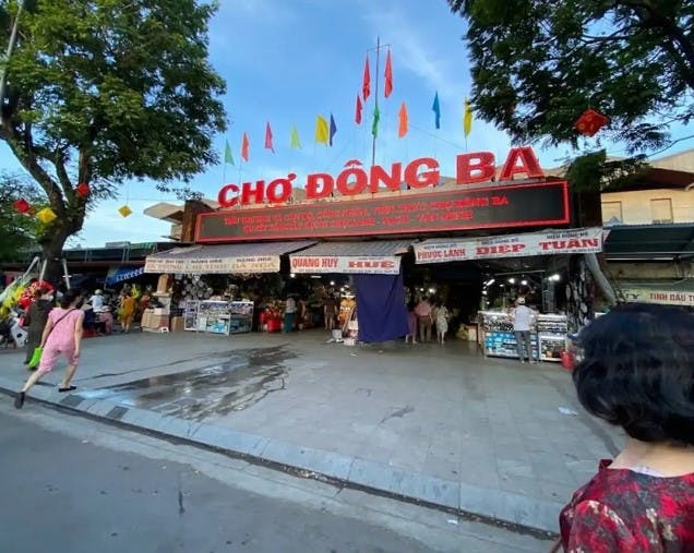 Chợ Đông Ba