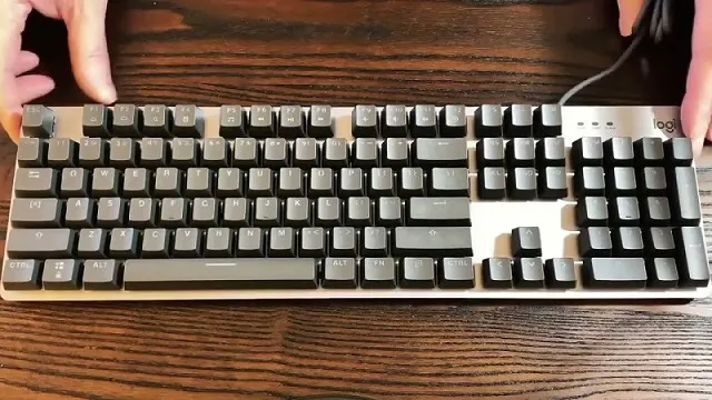 Logitech K845.jpg