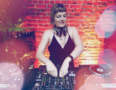 Dancing Mandy Hawthorne Color.jpeg