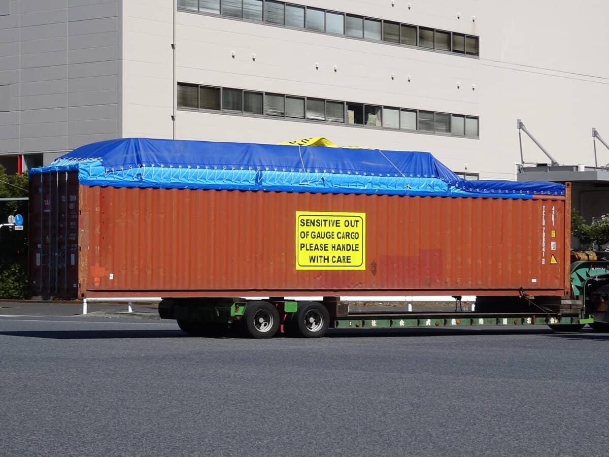 Vận chuyển container mở nóc bằng đường bộ