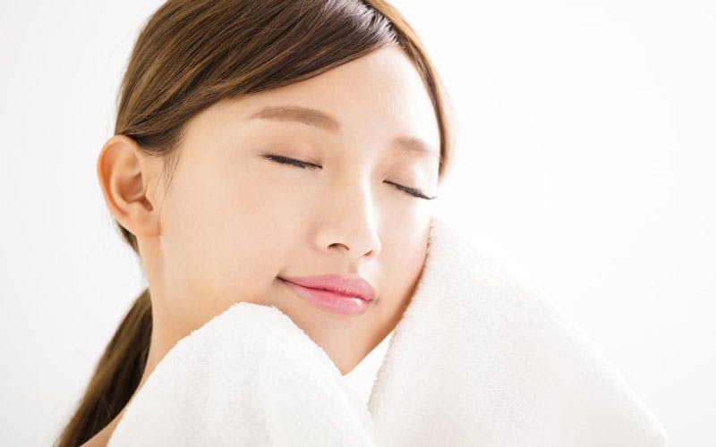 Massage mũi làm giảm vết nhăn