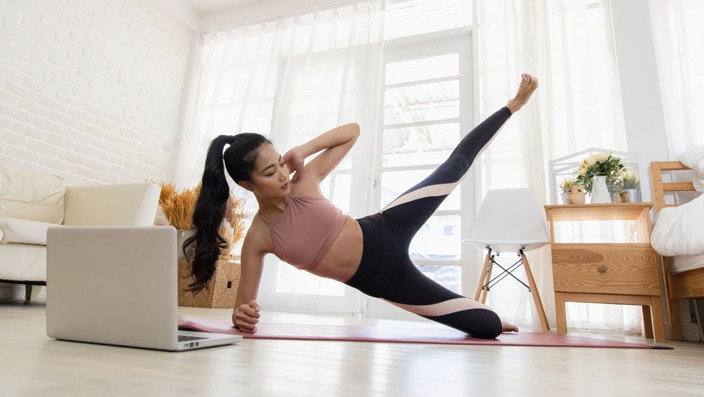 Ưu điểm của bài tập Pilates là tác động lên toàn bộ cơ thể chứ không chỉ lên đùi