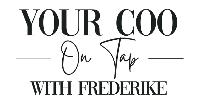 Black and White Minimal Curved Text Creative Freelancer Logo.png