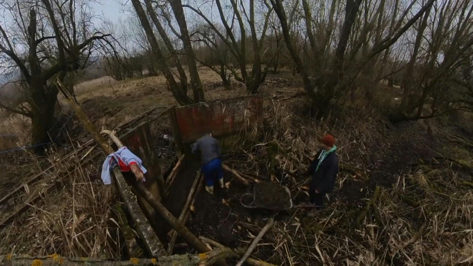 Rönkgát a Csobánkapusztai tó zsiliprendszerénél
