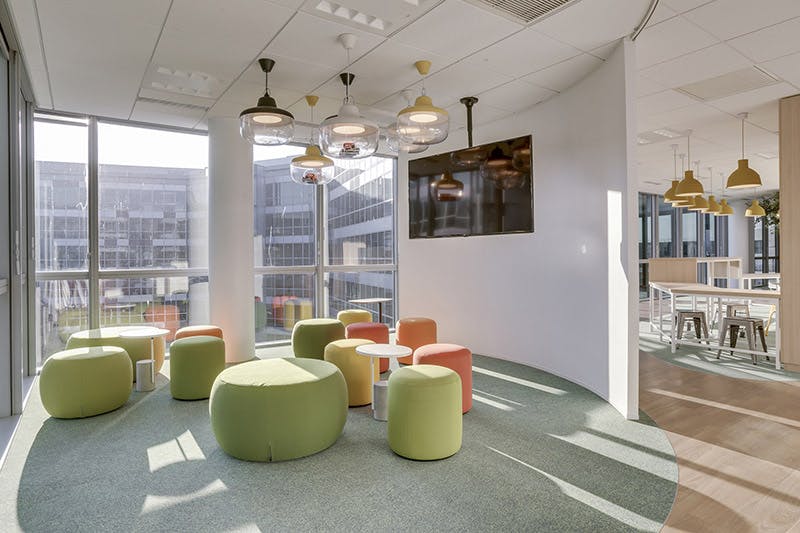 van-phong-coworking-hien-dai.jpg