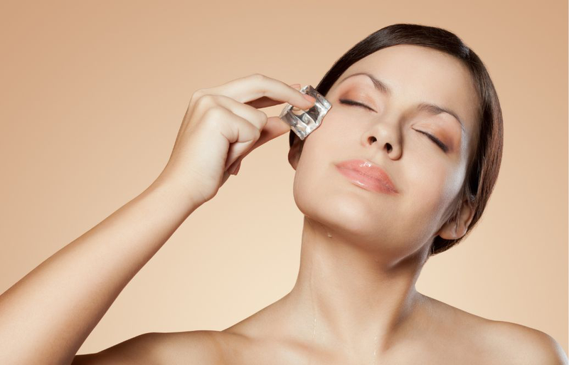 Cách trị mụn bọc bằng cách chườm đá lạnh