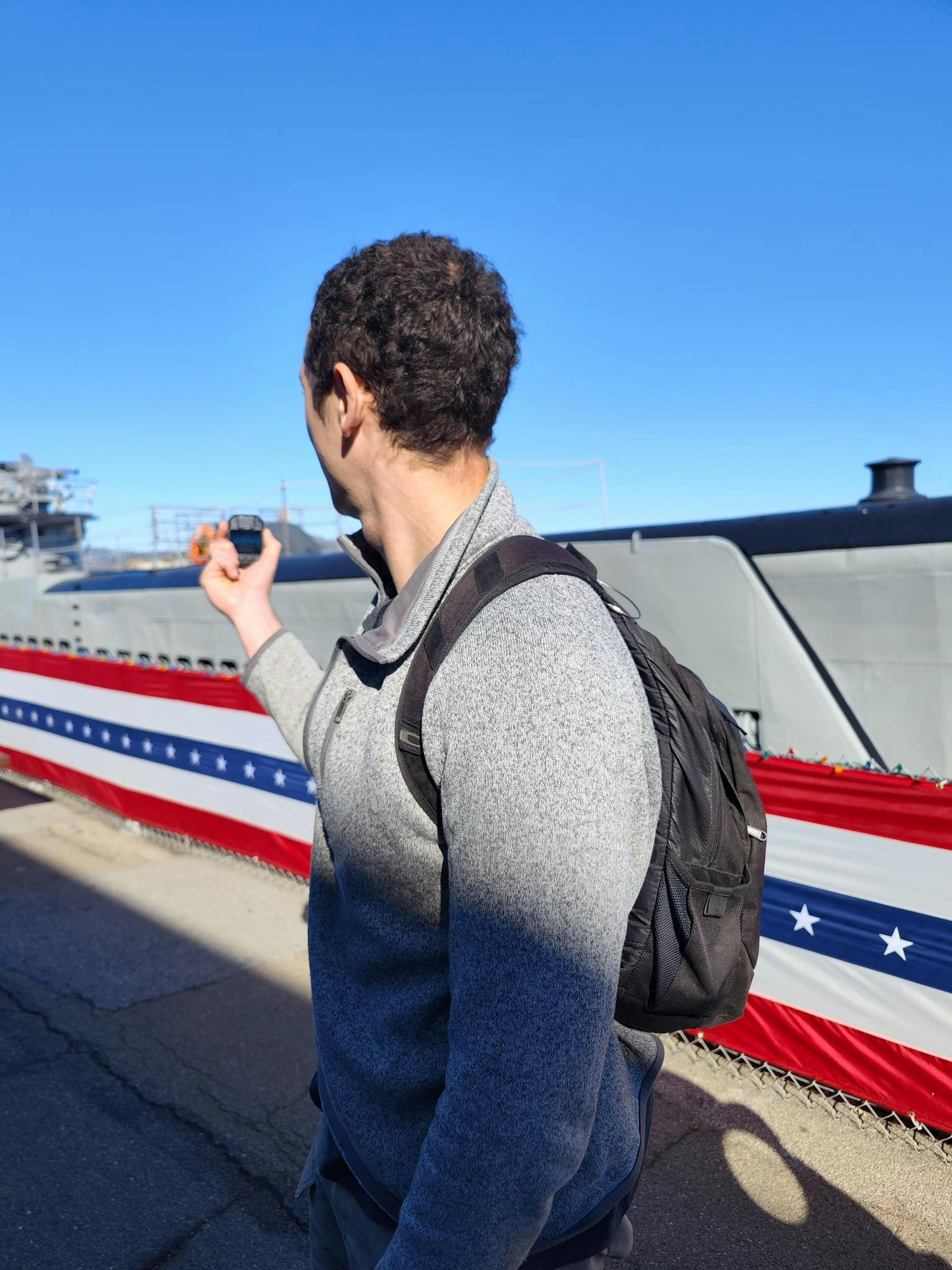 D_taking_picture.jpeg