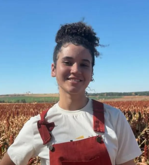 Geovanna Guimaraes.png