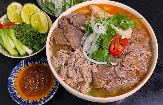 tai-sao-lai-goi-la-bun-bo-hue