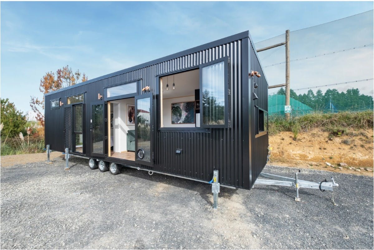 Nhà ở container di động, vừa thuận tiện vừa tuân thủ quy định xây dựng giúp tránh việc gặp rắc rối về các thủ tục xây dựng nhà ở đặc biệt là trường hợp làm nhà trên đất nông nghiệp