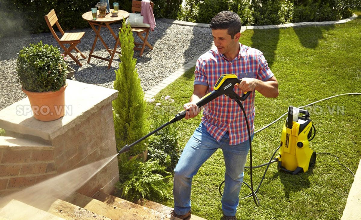 may-xit-rua-ap-luc-cao-karcher-k4-full-control-spro.jpg